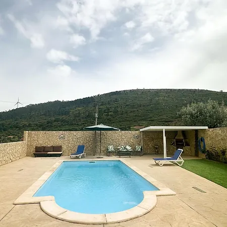 Refugio Da Serra Porto de Mos (Leiria)
