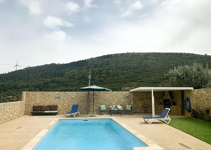 Refugio Da Serra Porto de Mós